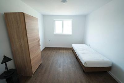 Casă cu 5 camere cu Teren 350 Mp în Pielești