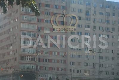 Spațiu comercial, de 25 mp, în Casa de Cultură