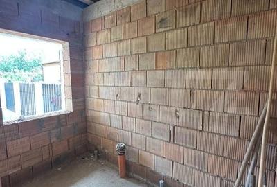 Casă cu 3 camere cu Teren 300 Mp în Central - 8