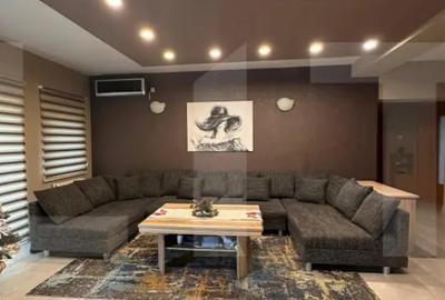 Apartament cu 4 camere decomandat în Central - 12