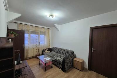Apartament cu 2 camere nedecomandat, mobilat în Steaua - 1