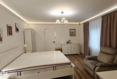 Casă cu 3 camere cu Teren 200 Mp în Gruia