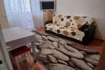 Garsonieră în Traian - 1