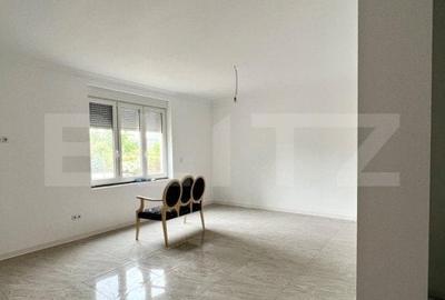 Apartament cu 3 camere decomandat în Semicentral