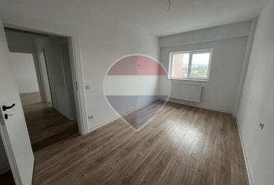 Apartament cu 2 camere decomandat în Est