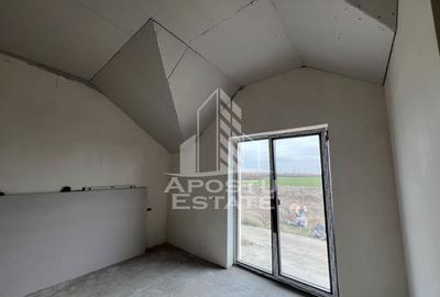 Duplex cu 4 camere cu Canalizare în Covaci - 11