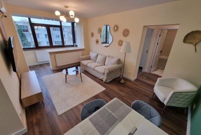 Apartament cu 3 camere semidecomandat, mobilat în Tomis II - 1