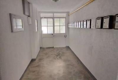 Apartament cu 3 camere decomandat în Babadag