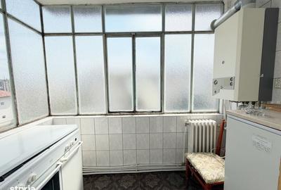 Apartament cu 3 camere decomandat în Cerbu - 1