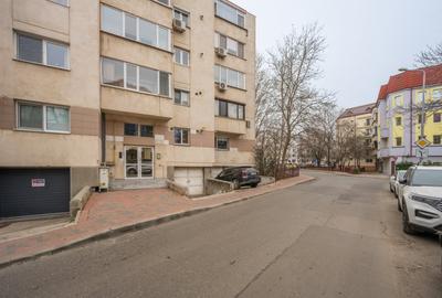 Apartament cu 2 camere semidecomandat, mobilat în Calea Călărașilor