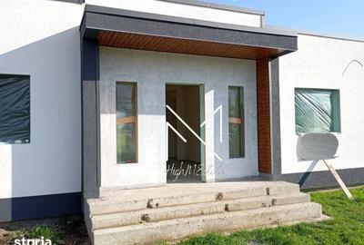 Casă cu 4 camere cu Teren 500 Mp în Sânpetru