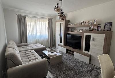 Apartament cu 3 camere în Traian - 9