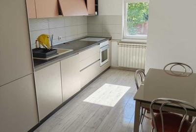 Apartament cu 3 camere decomandat în Zorilor - 2