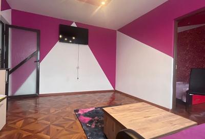 Apartament cu 2 camere nedecomandat în Micro 6 - 7