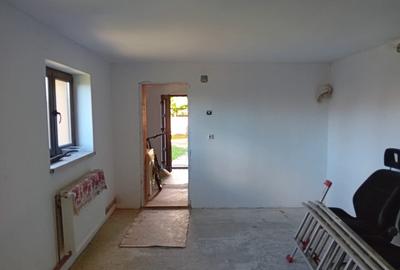 Casă cu 2 camere cu Garaj în Sângeorgiu de Mureș - 3
