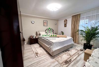 Casă individuală cu 4 camere cu Canalizare în Central - 9