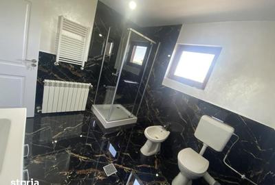 Apartament cu 4 camere în Central - 2