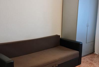 Garsonieră decomandată în Central