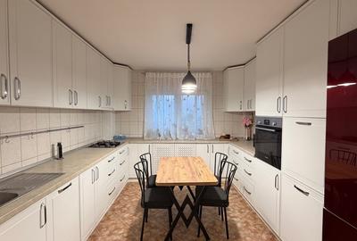 Apartament cu 2 camere decomandat, mobilat în Banu Manta