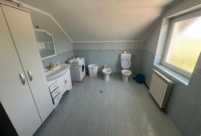 Casă individuală cu 6 camere cu Canalizare în Petrești - 6