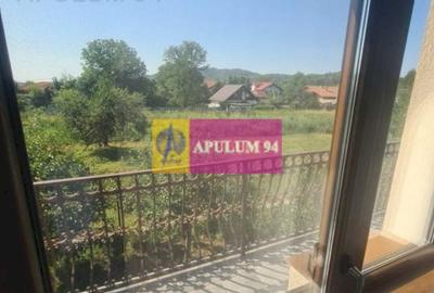 Casă individuală cu 6 camere decomandat cu Canalizare în Liceul Militar - 36