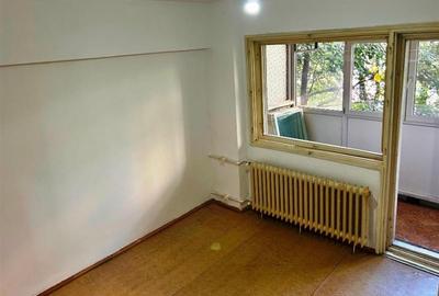 Apartament cu 2 camere decomandat în Crângași