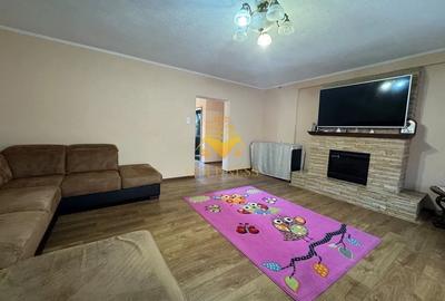 Apartament cu 3 camere semidecomandat, mobilat în Central - 4