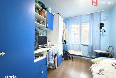 Apartament cu 4 camere semidecomandat, mobilat în Circumvalațiunii - 18