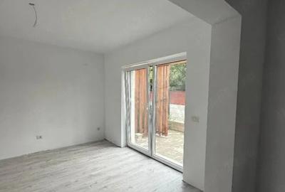 Casă cu Teren 620 Mp în Central - 4