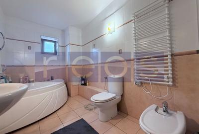 Casă individuală cu 5 camere cu Canalizare în Central - 6