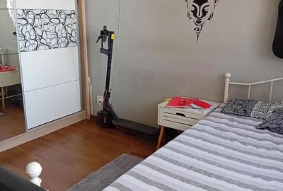 Apartament cu 3 camere semidecomandat în Colentina - 1