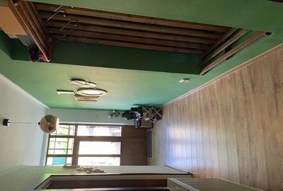 Casă cu 4 camere cu Teren 200 Mp în Central - 1