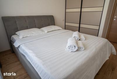 Apartament cu 3 camere în Tractorul