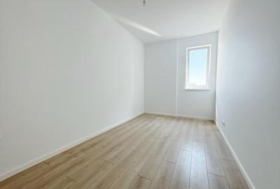 Penthouse cu 3 camere decomandat în Aradului - 2