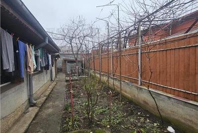 Casă individuală cu 3 camere cu Canalizare în Giurgiului - 4