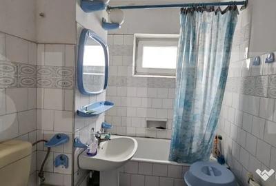 Apartament cu 4 camere decomandat în Simeria - 4