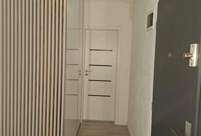 Apartament cu 3 camere decomandat în Vest
