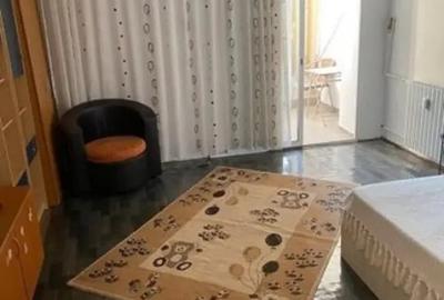 Garsonieră în Far