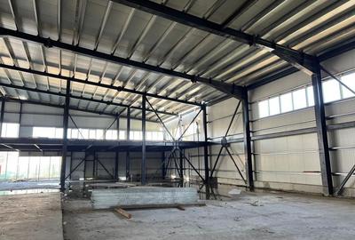 Spațiu comercial, de 2,500 mp, în Central - 6