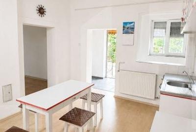 Casă cu 8 camere cu Teren 688 Mp în Pârneava - 14