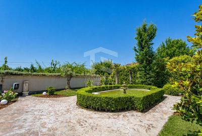 Casă cu 5 camere cu Piscina în Dumbrăvița
