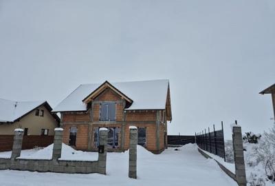 Casă cu 6 camere cu Teren 499 Mp în Săcele - 3