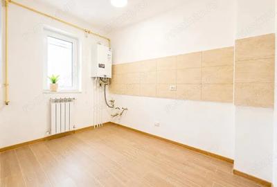 Apartament cu 3 camere semidecomandat în Mărăței