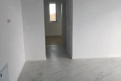 Apartament cu 2 camere decomandat în Calea Urseni - 3