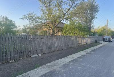Casă cu 4 camere cu Teren 1125 Mp în Central - 3