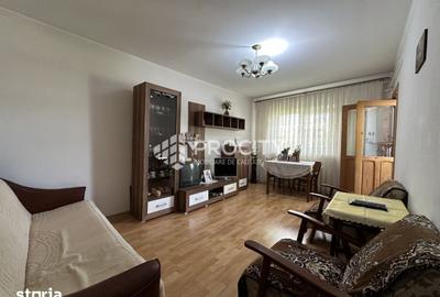Apartament cu 3 camere decomandat în Canta - 1
