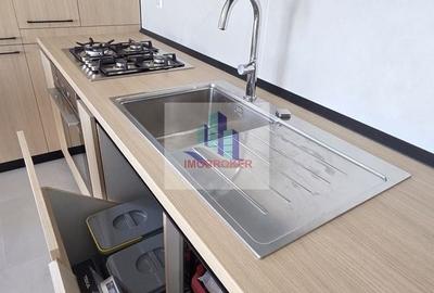 Apartament cu 3 camere semidecomandat, mobilat în Florești - 9