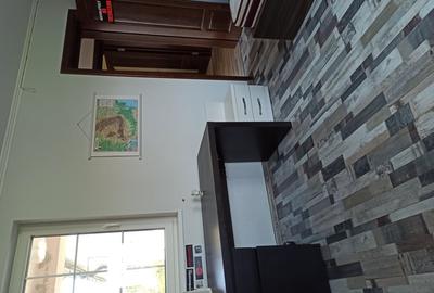 Casă cu 5 camere cu Teren 638 Mp în Tecuci - 2