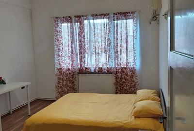 Apartament cu 3 camere decomandat în Calea Victoriei