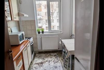 Apartament cu 2 camere semidecomandat în Calea București